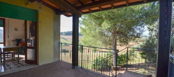 4 bedrooms House in Castiglione del Lago, Italy No. 81027 13