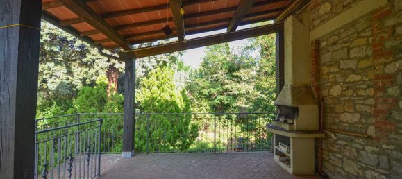 4 bedrooms House in Castiglione del Lago, Italy No. 81027 12