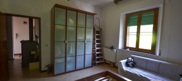 4 bedrooms House in Castiglione del Lago, Italy No. 81027 20