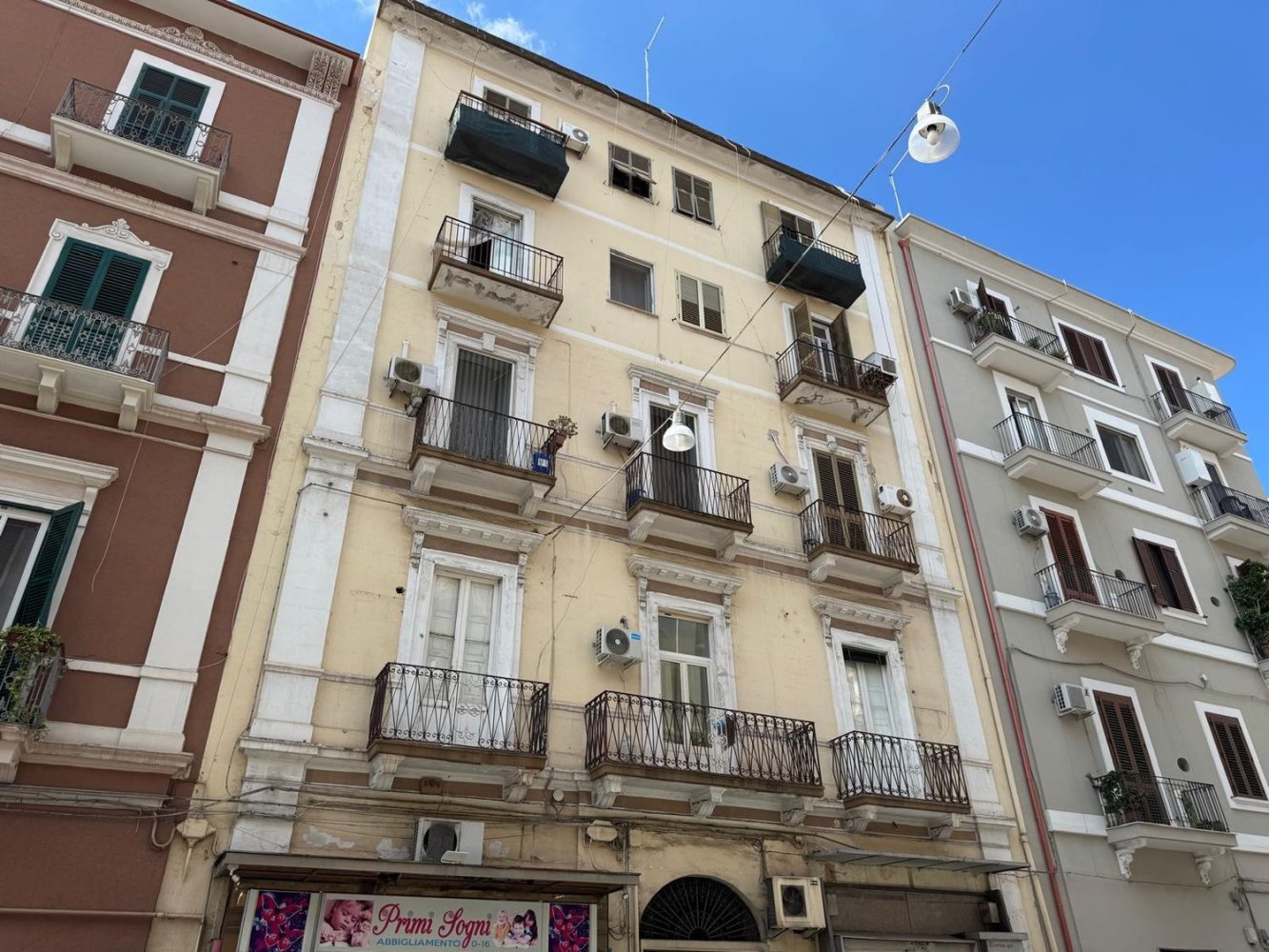 Apartamento de 2 dormitorios en Taranto, Italy No. 328511