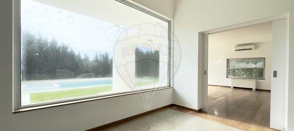 5 bedrooms House in Palmela, Portugal No. 178648 8