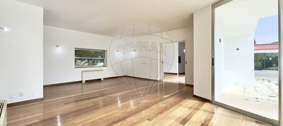 5 bedrooms House in Palmela, Portugal No. 178648 17