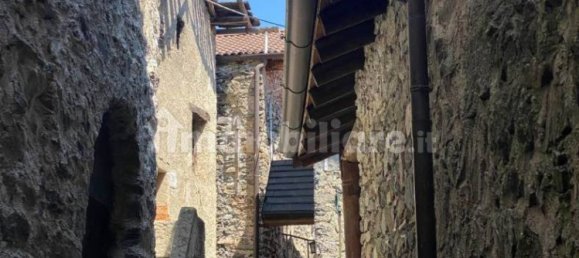 3-salle Maison à Vercana, Italy No. 170597 12