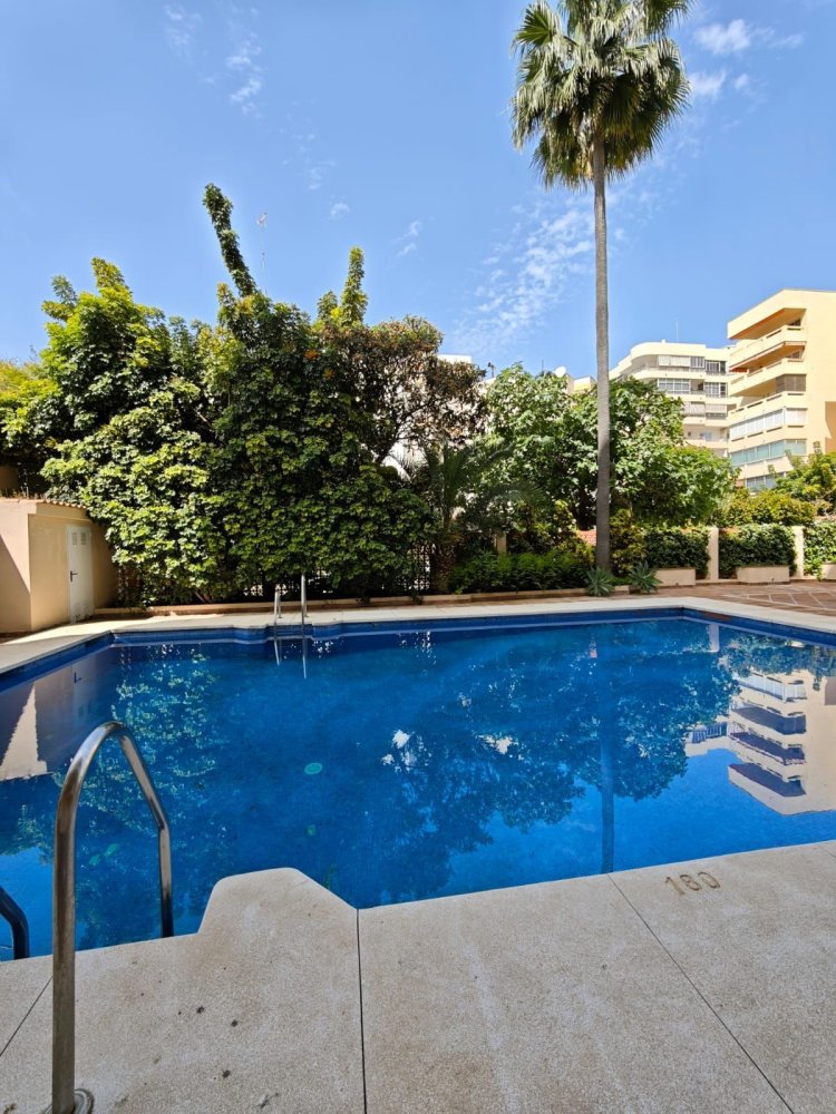 1 bedroom Apartment in Marbella, Spain No. 150687