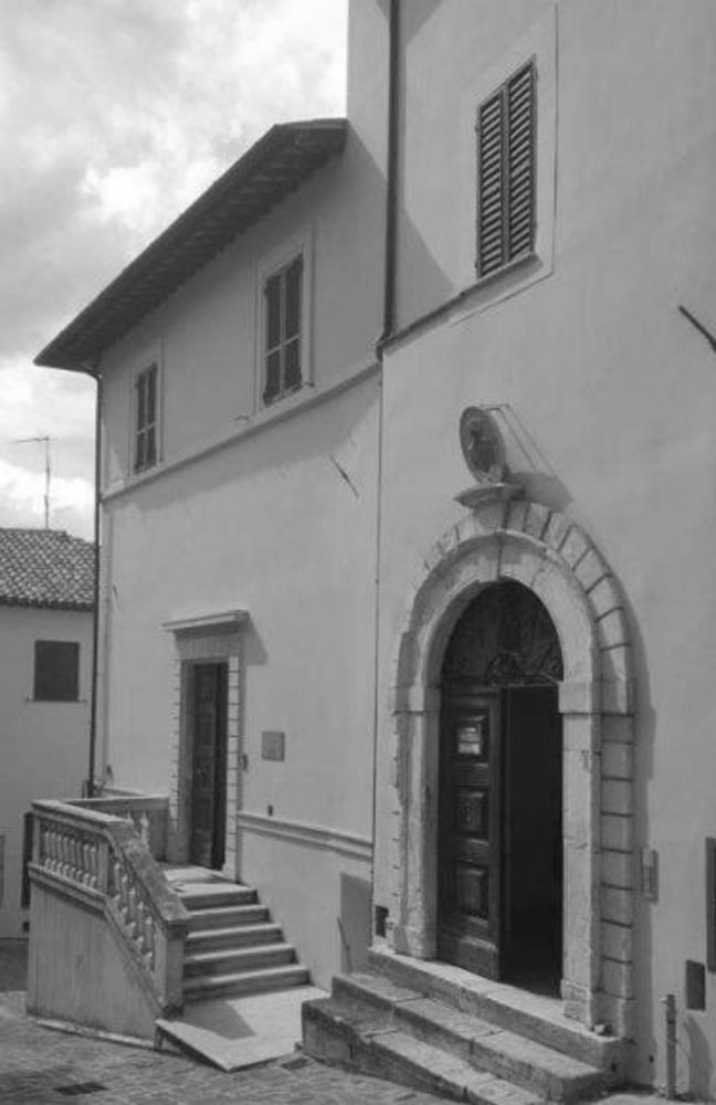 5 rooms Apartment in Nocera Umbra, Italy No. 42965