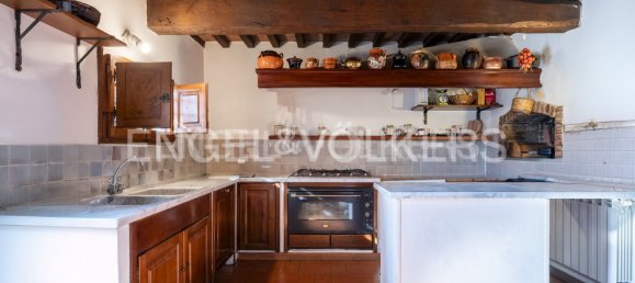 4 bedrooms House in Pistoia, Italy No. 128053 34