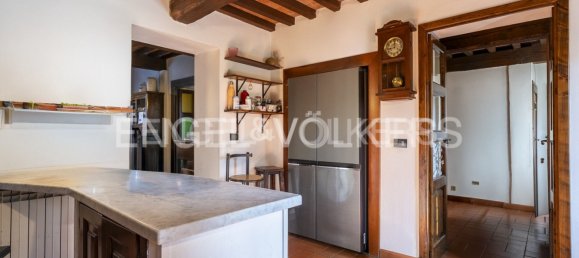 4 bedrooms House in Pistoia, Italy No. 128053 32