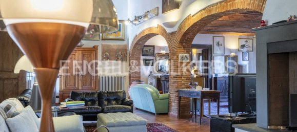 4 bedrooms House in Pistoia, Italy No. 128053 18