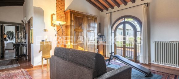 4 bedrooms House in Pistoia, Italy No. 128053 44