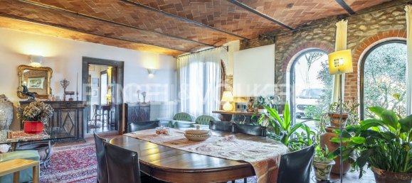 4 bedrooms House in Pistoia, Italy No. 128053 26