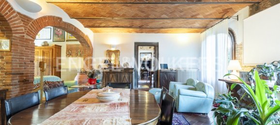 4 bedrooms House in Pistoia, Italy No. 128053 25