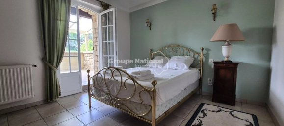 5 bedrooms Villa in La Pierre, France No. 329040 10