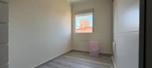 Apartamento de 3 dormitorios en Cádiz, Spain No. 172549 8