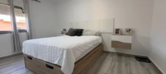 Apartamento de 3 dormitorios en Cádiz, Spain No. 172549 11