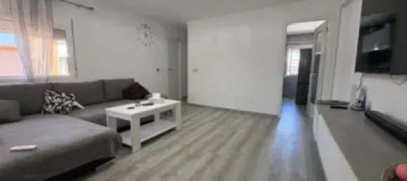 Apartamento de 3 dormitorios en Cádiz, Spain No. 172549 2