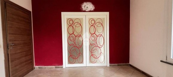 2 bedrooms Villa in Gonzaga, Italy No. 317727 3