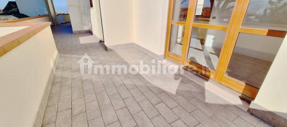 2 bedrooms Penthouse in Pisa, Italy No. 217848 17