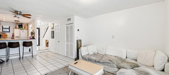 2 Schlafzimmer Doppelhaus in Miami, USA, Nr. 615408 22