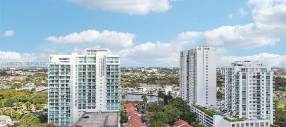 2 Schlafzimmer Doppelhaus in Miami, USA, Nr. 615408 2