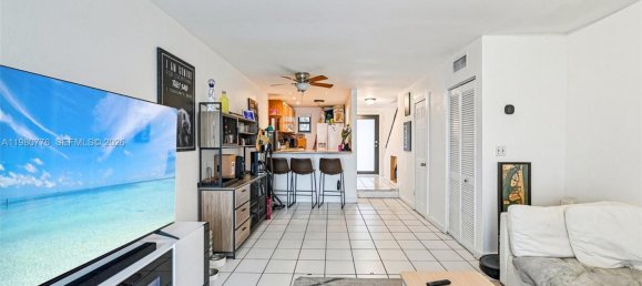 2 Schlafzimmer Doppelhaus in Miami, USA, Nr. 615408 26