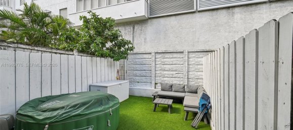 2 Schlafzimmer Doppelhaus in Miami, USA, Nr. 615408 6