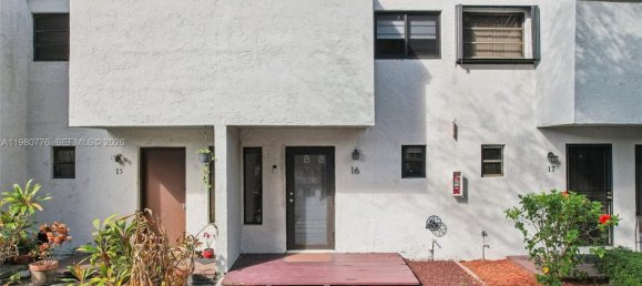 2 Schlafzimmer Doppelhaus in Miami, USA, Nr. 615408 28
