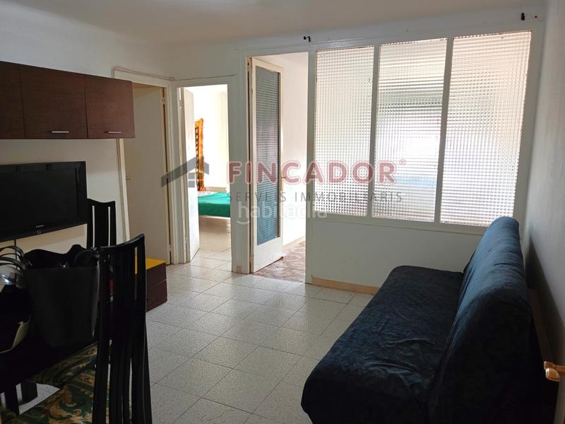 Квартира с 3 спальнями в Бадалона, Испания № 241450