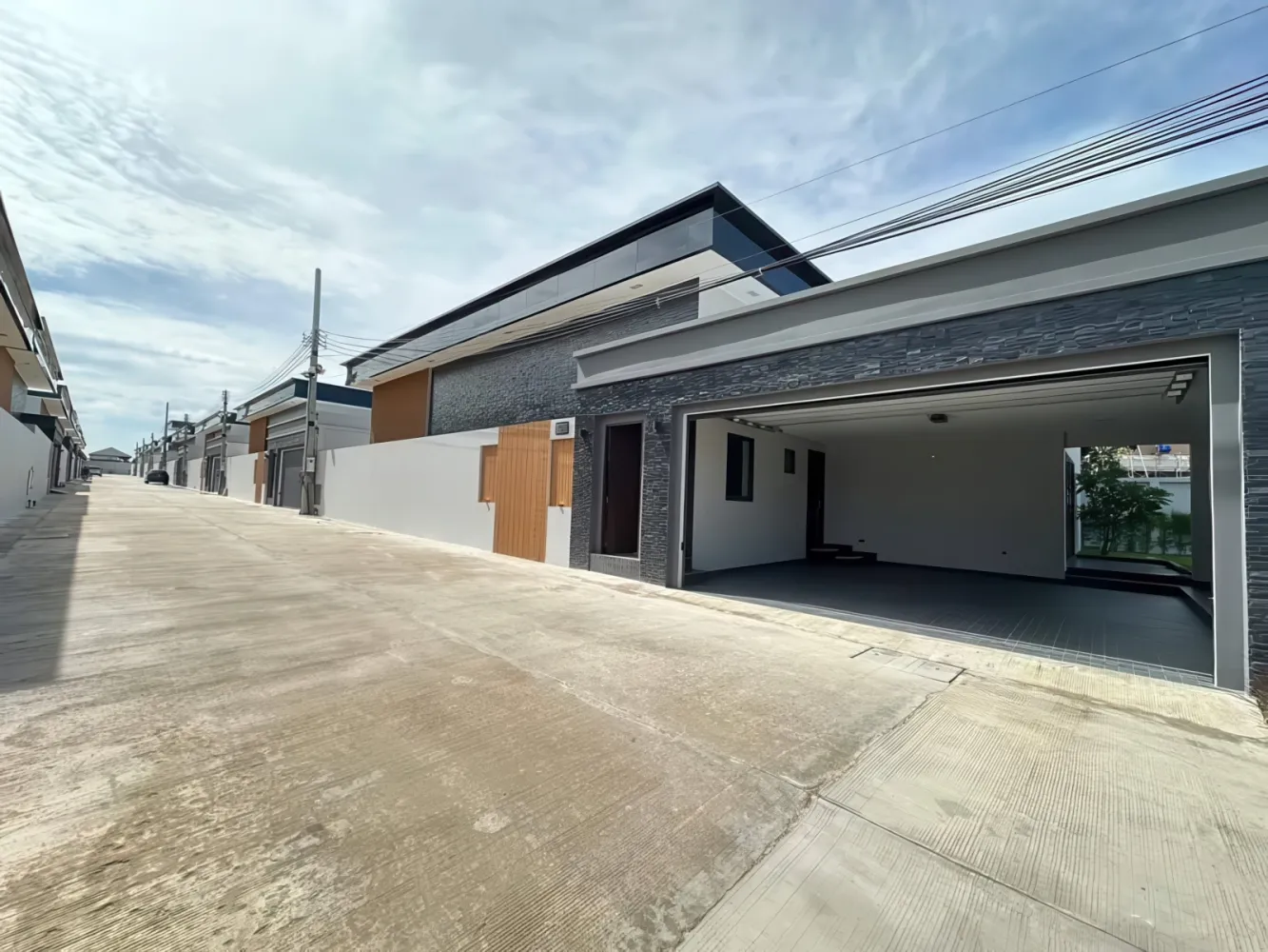 Villa de 4 dormitorios en Pattaya, Thailand No. 71803