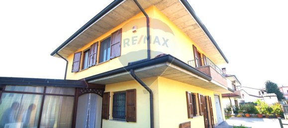 3 غرف نوم فيلا في Arzago d'Adda, Italy رقم 361984 2