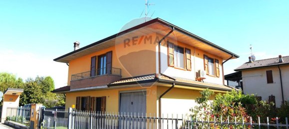 3 غرف نوم فيلا في Arzago d'Adda, Italy رقم 361984 4