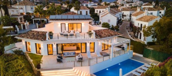 Villa de 5 dormitorios en Cádiz, Spain No. 71875 3