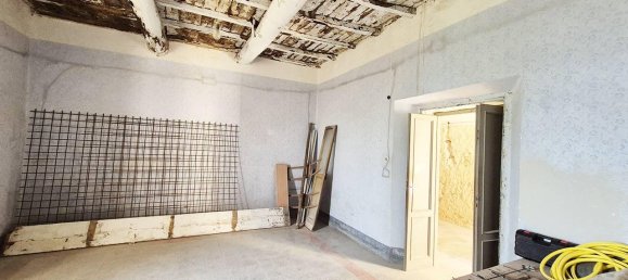 Квартира с 4 комнатами в Монте Сан Бьяджо, Италия № 110368 7