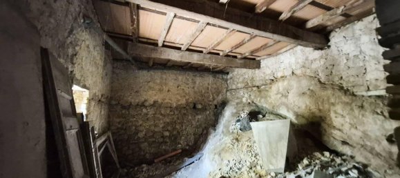 Квартира с 4 комнатами в Монте Сан Бьяджо, Италия № 110368 18