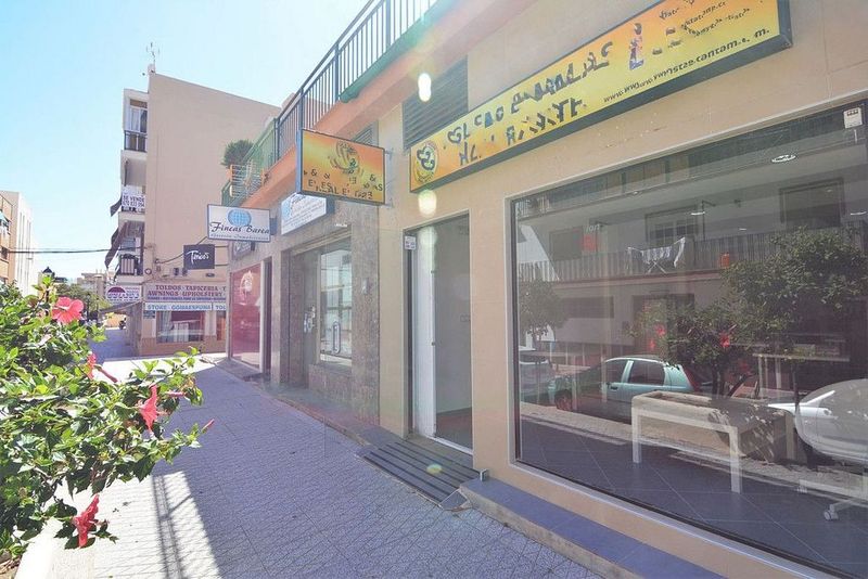  Office in Fuengirola, Spain No. 225881
