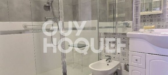 2 bedrooms Apartment in Maurepas, France No. 187283 4