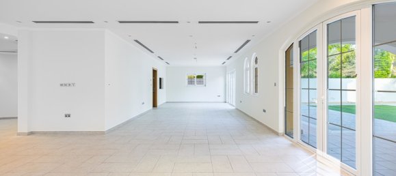 Вилла с 5 спальнями в Jumeirah Park, ОАЭ № 13353 4