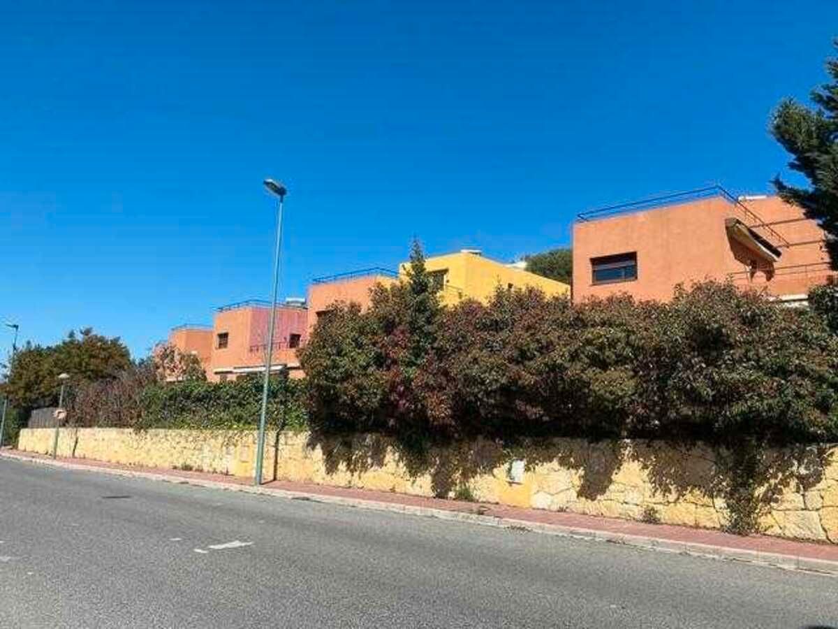 3 bedrooms House in La Mora, Spain No. 241799