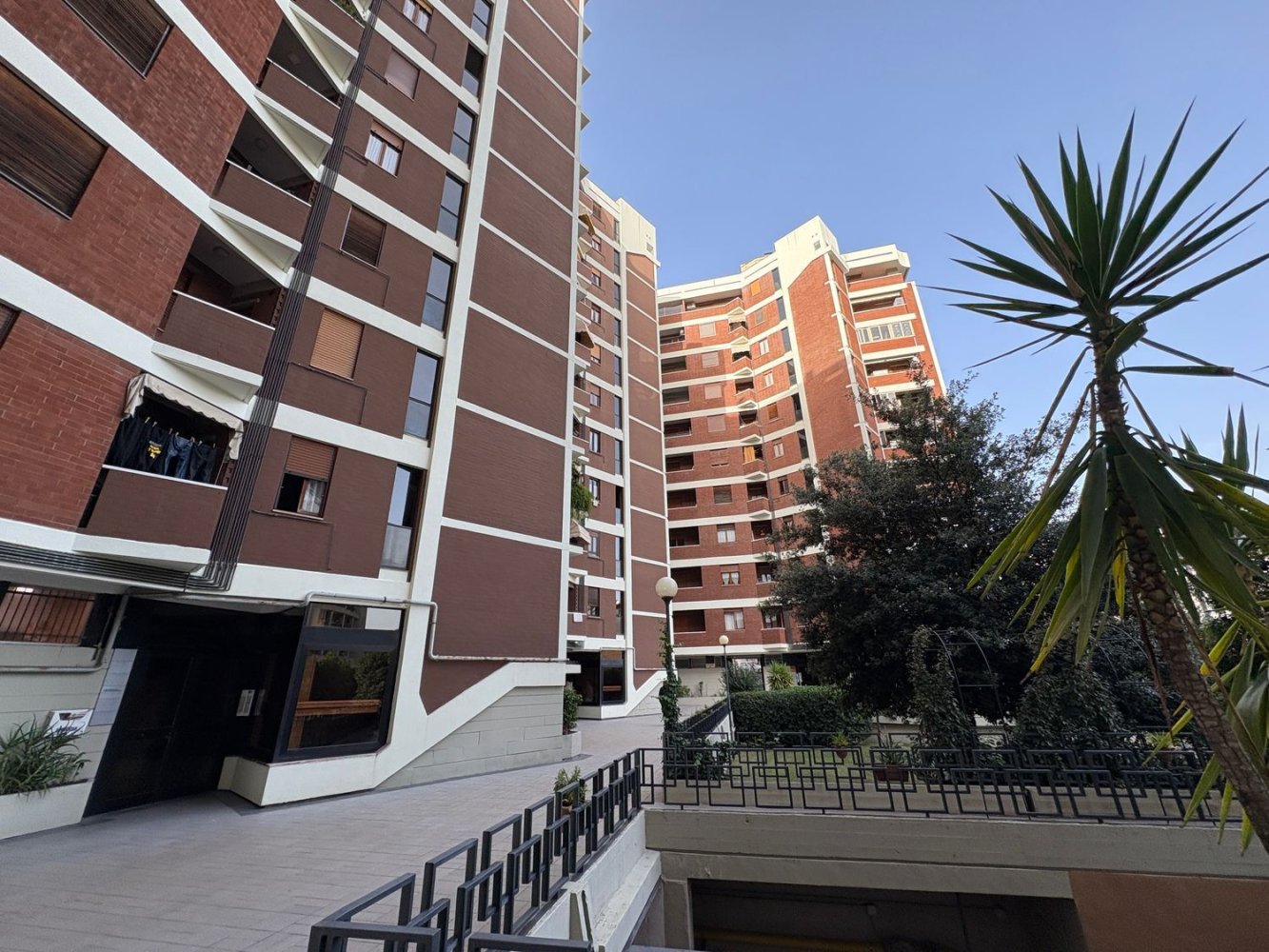 5 rooms Apartment in Perugia, Italy No. 50343