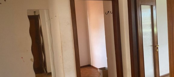 5 rooms Apartment in Perugia, Italy No. 50343 23