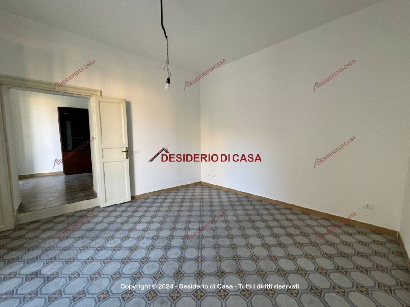 5-Zimmer Wohnung in Monreale, Italy, Nr. 71272