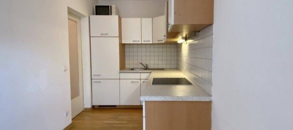 2 rooms Apartment in Vienna, Austria No. 241925 3