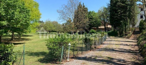 4 bedrooms Apartment in Montaione, Italy No. 35178 7