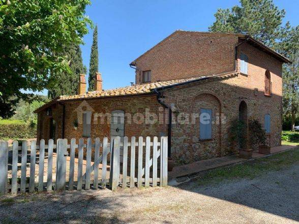 4 bedrooms Apartment in Montaione, Italy No. 35178