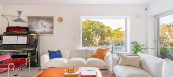 5 bedrooms Villa in Cascais, Portugal No. 354930 2