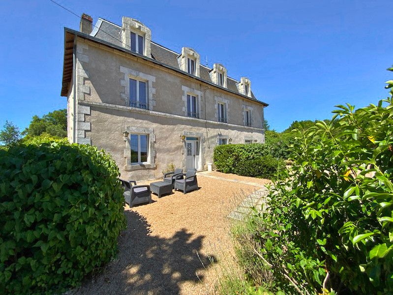 15 غرف نوم قلاع في Saint-Saud-Lacoussiere, France رقم 279297