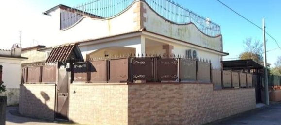 3 rooms Villa in Castel Volturno, Italy No. 236199 2