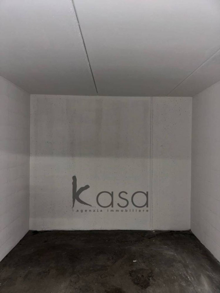 Garage in Castelfranco Veneto, Italy, Nr. 293563