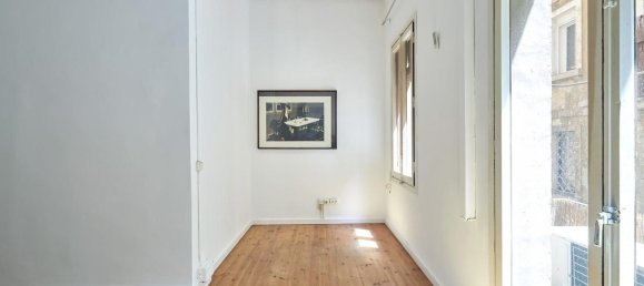 1 bedroom Apartment in Ciutat Vella, Spain No. 137091 8