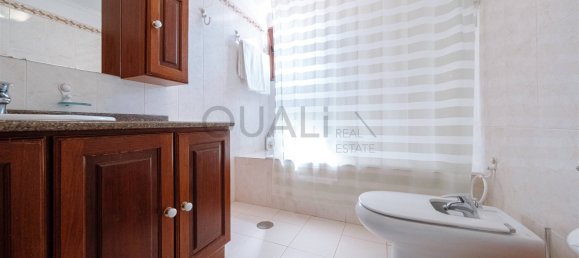 3 bedrooms House in Funchal, Portugal No. 212583 5