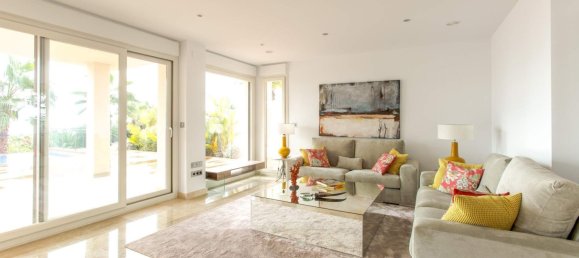 4 bedrooms Villa in Moraira, Spain No. 12121 16